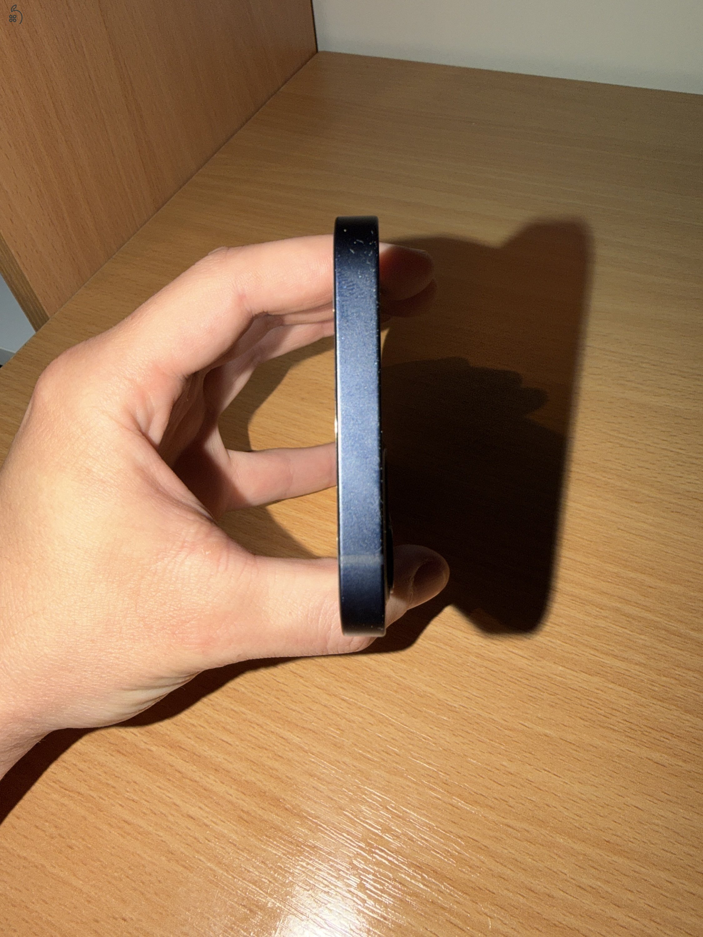 iPhone 12 64 GB 93% gyári akku