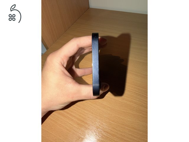 iPhone 12 64 GB 93% gyári akku