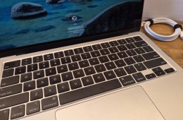 Eladó Apple MacBook Air 13