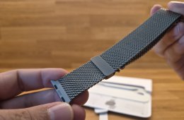 Eladó egy teljesen eredeti, prémium Apple Watch Titanium Milanese Loop szíj (Natural Titanium szí 