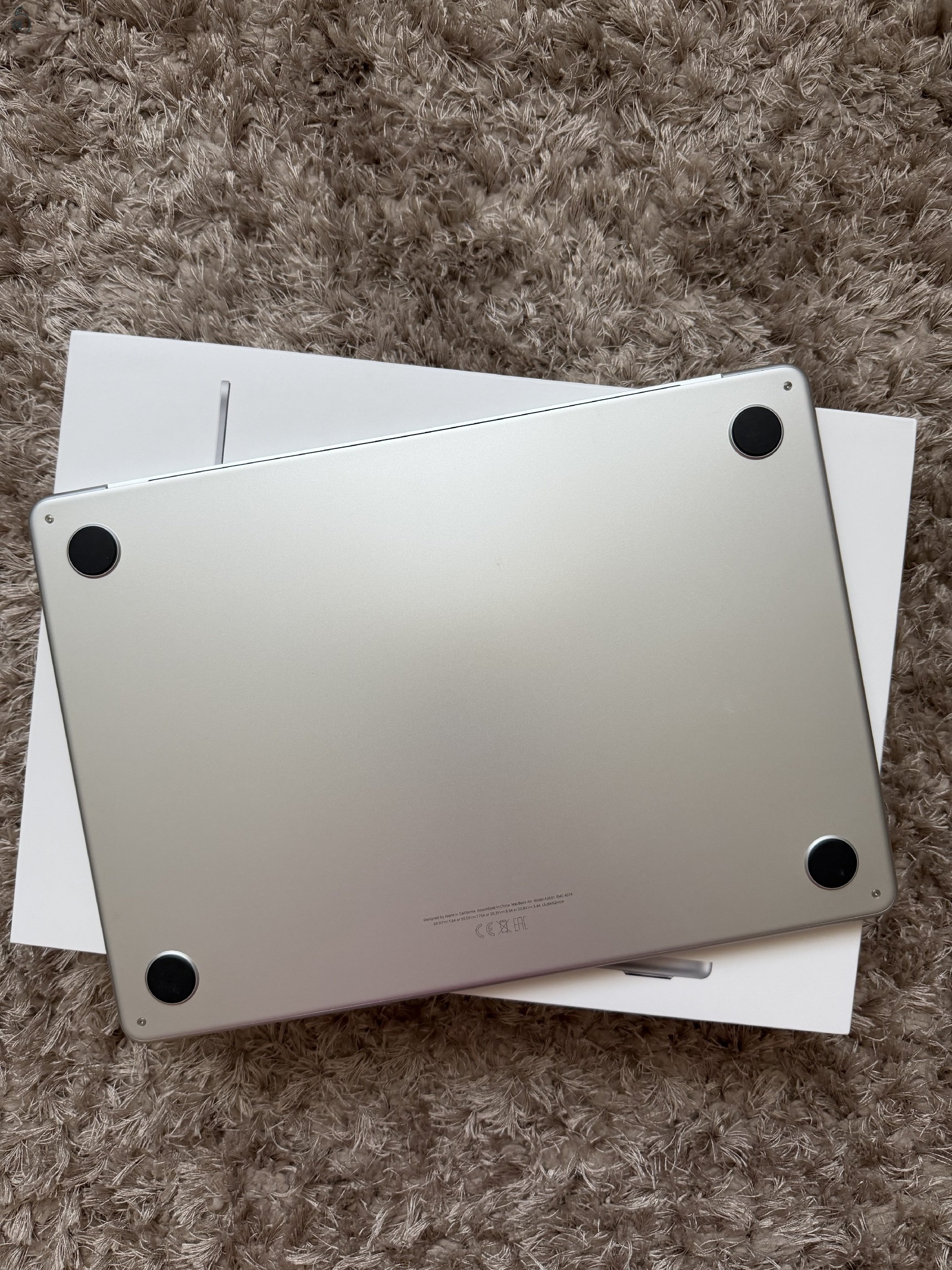 MacBook Air 13,6 M2 eladó