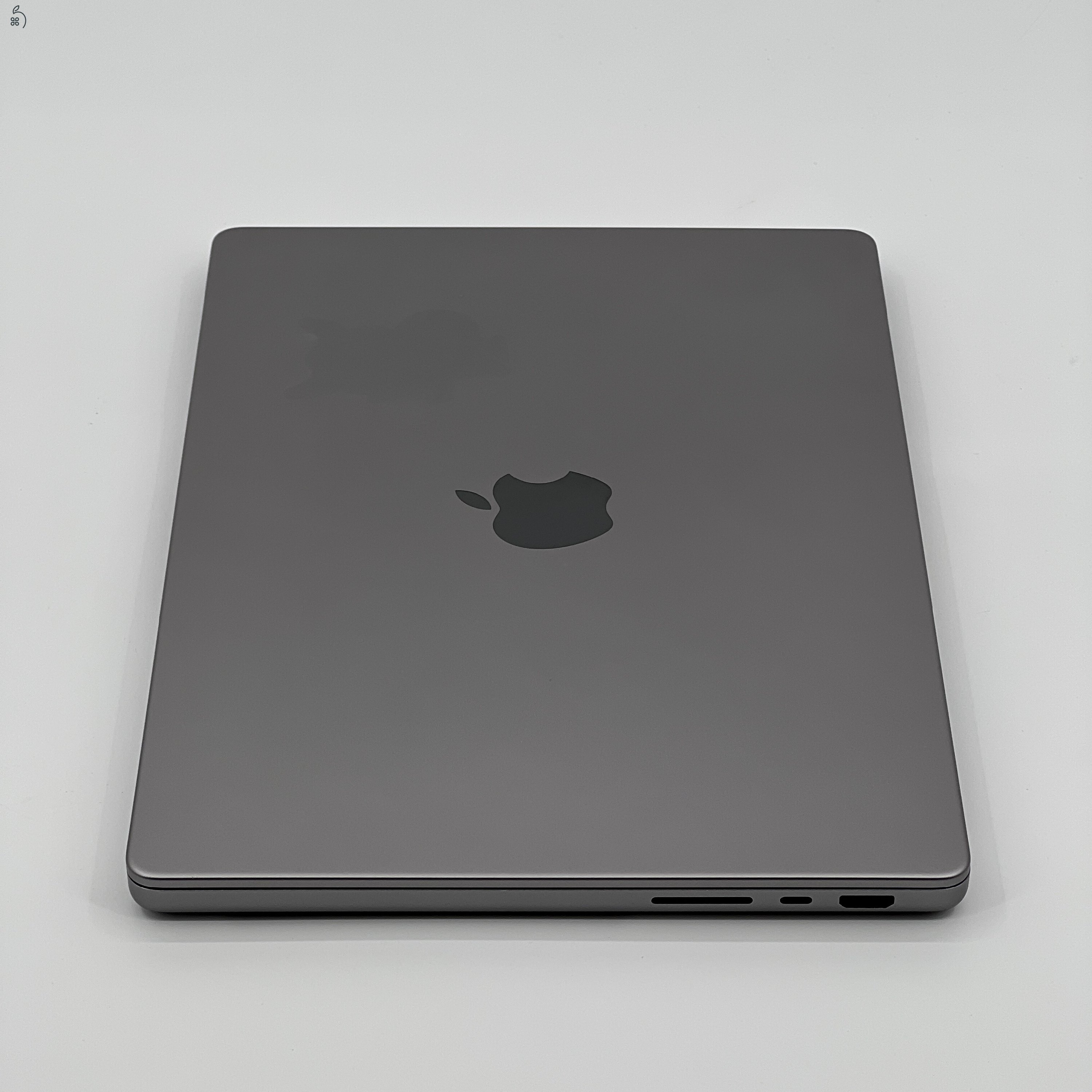 MacBook Pro 14″ 2021, M1 Pro 10 core, 32 GB RAM, 16 core GPU, 1024 GB SSD, Space Gray 27% Áfa (0497BE)