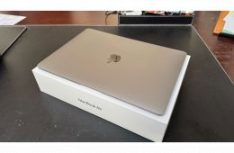 MacBook Air M1 - 8GB - 256 GB