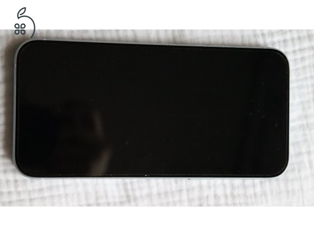 Eladóvá váltak egyben vagy külön-külön a képeken látható Apple termékek.