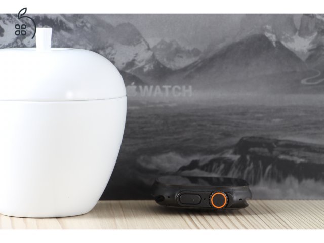 Apple Watch Ultra 3 asztrofekete A US-8142