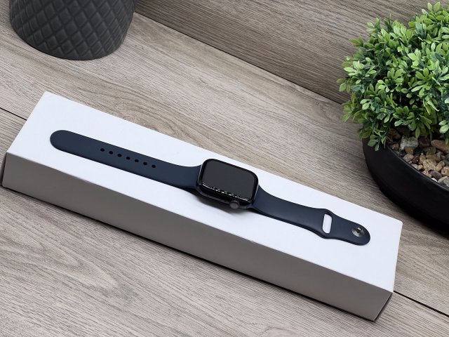 Apple Watch S7 Midnight 45mm 2 ÉV Garanciával