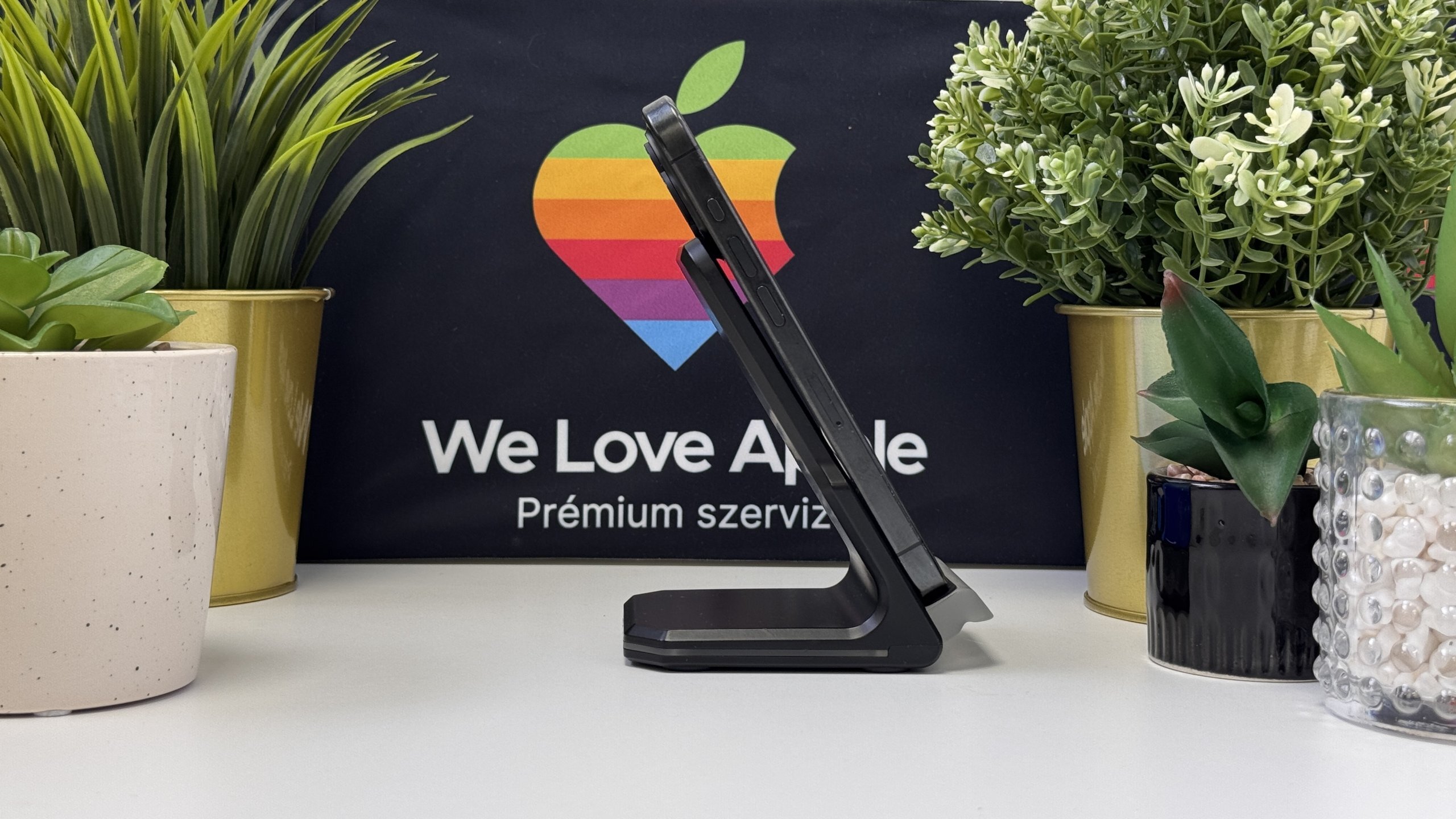 iPhone 15 Pro 128GB, Fekete Titán, Független, Számla, 1 Év Garancia, 100%
