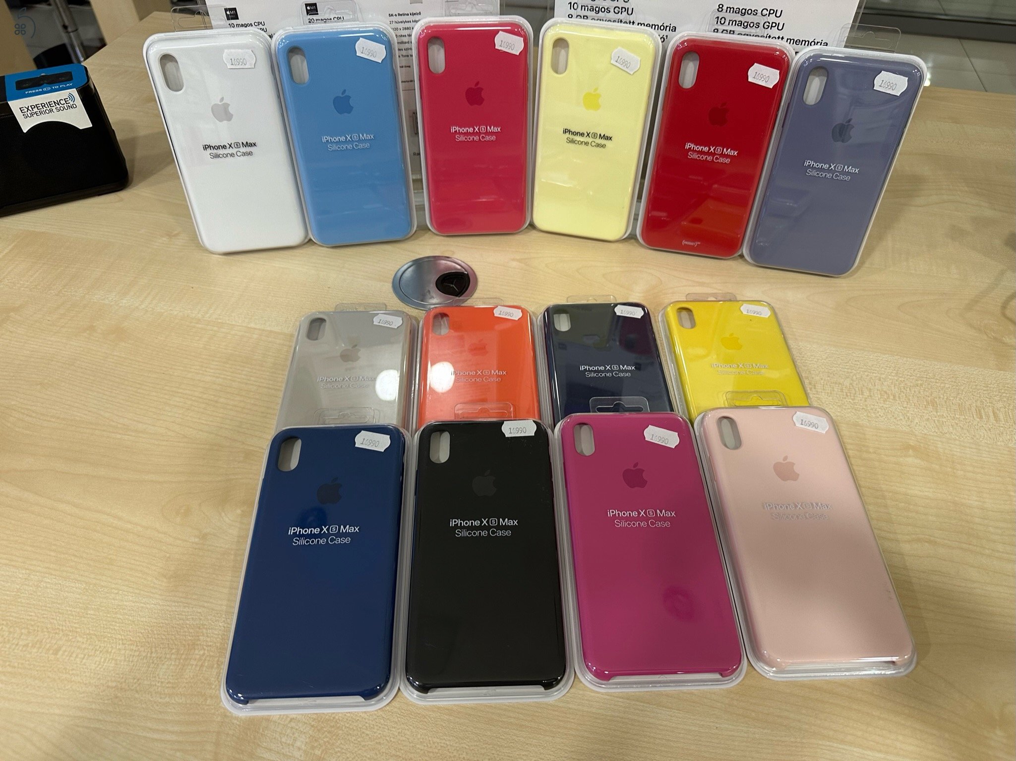 Apple iPhone Gyári bőr és szilikon tokok vegyes színekben