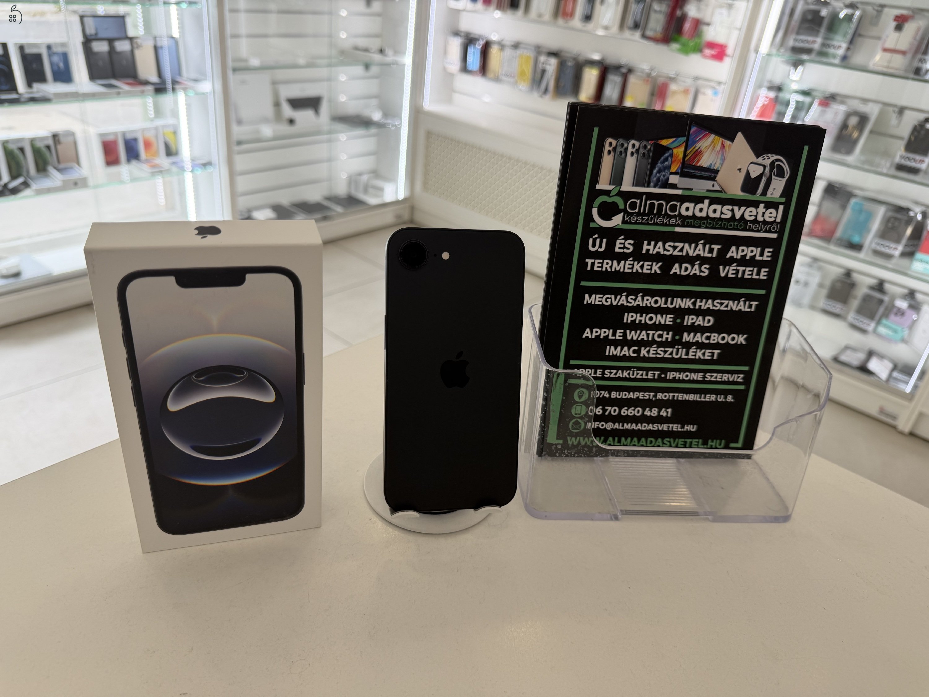 iPhone 16e 128GB Független  Újszerű/1 hónap gar./Akku 97%/p4910