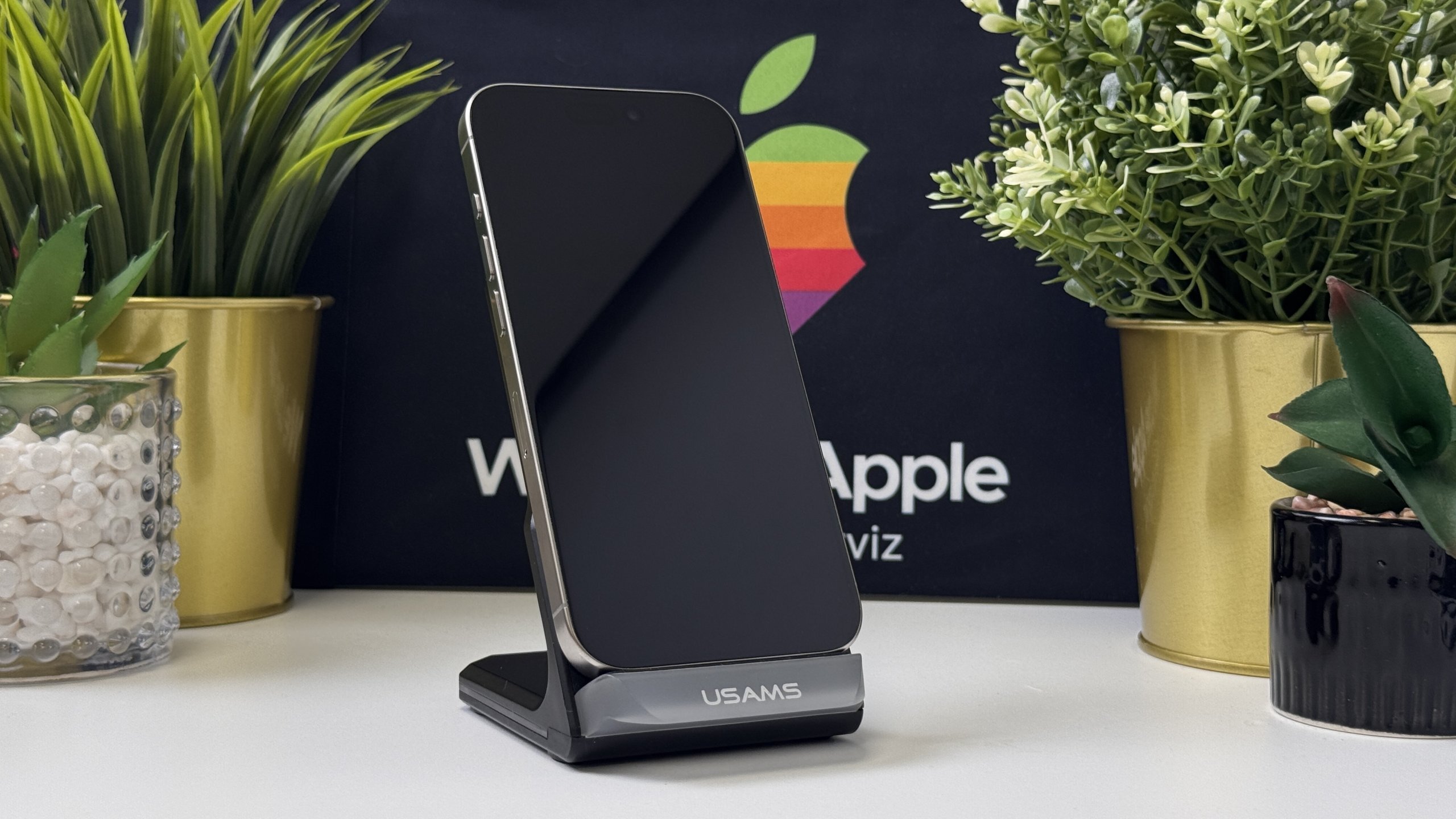 iPhone 15 Pro 256GB, Fekete Titán, Független, Számla, 1 Év Garancia, 100%