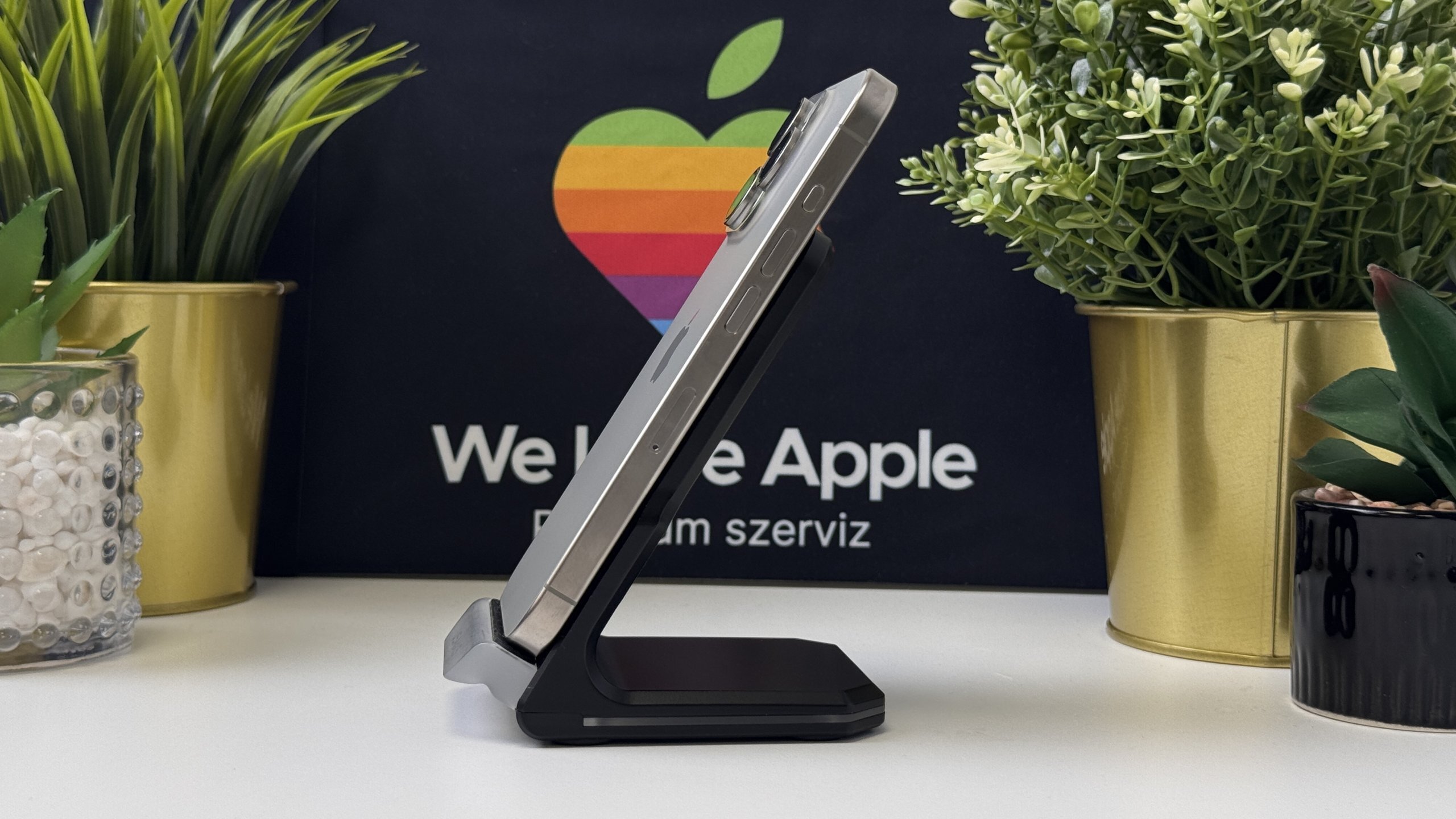 iPhone 15 Pro 256GB, Fekete Titán, Független, Számla, 1 Év Garancia, 100%