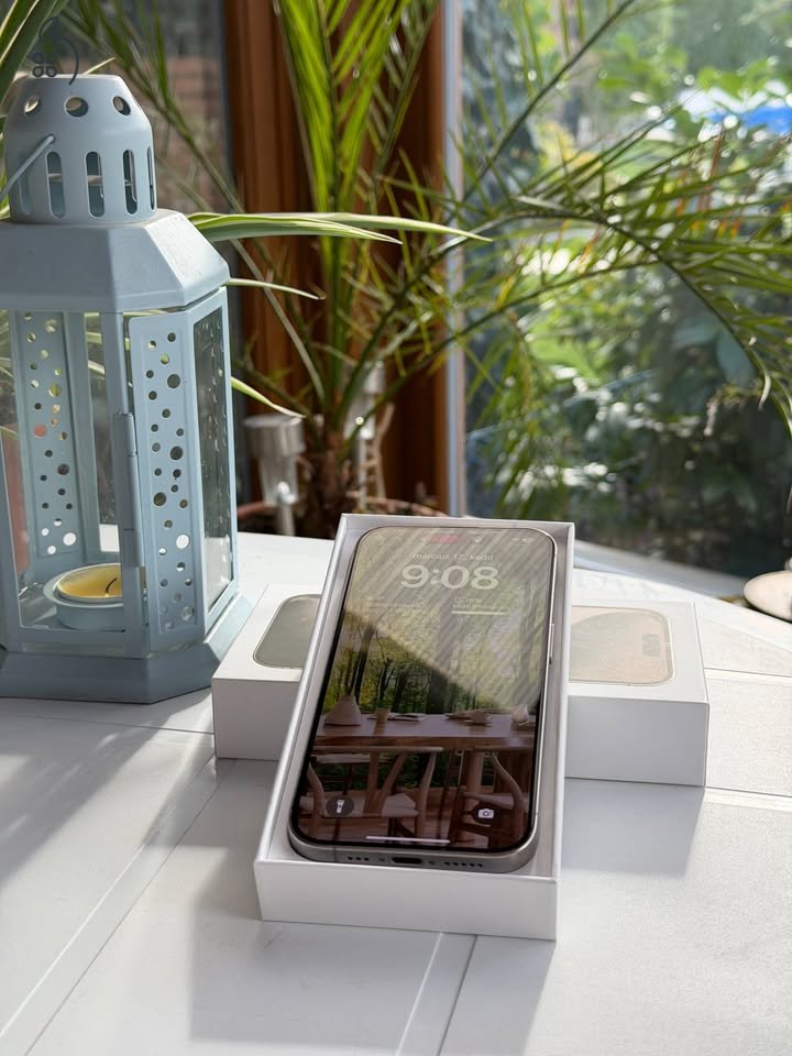 Iphone 15 Pro 128 GB Natúr Titánium FÜGGETLEN 87% AKKU Karcmentes, Hibátlan