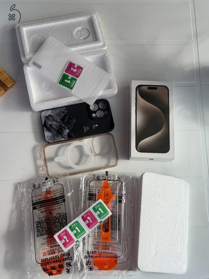 Iphone 15 Pro 128 GB Natúr Titánium FÜGGETLEN 87% AKKU Karcmentes, Hibátlan