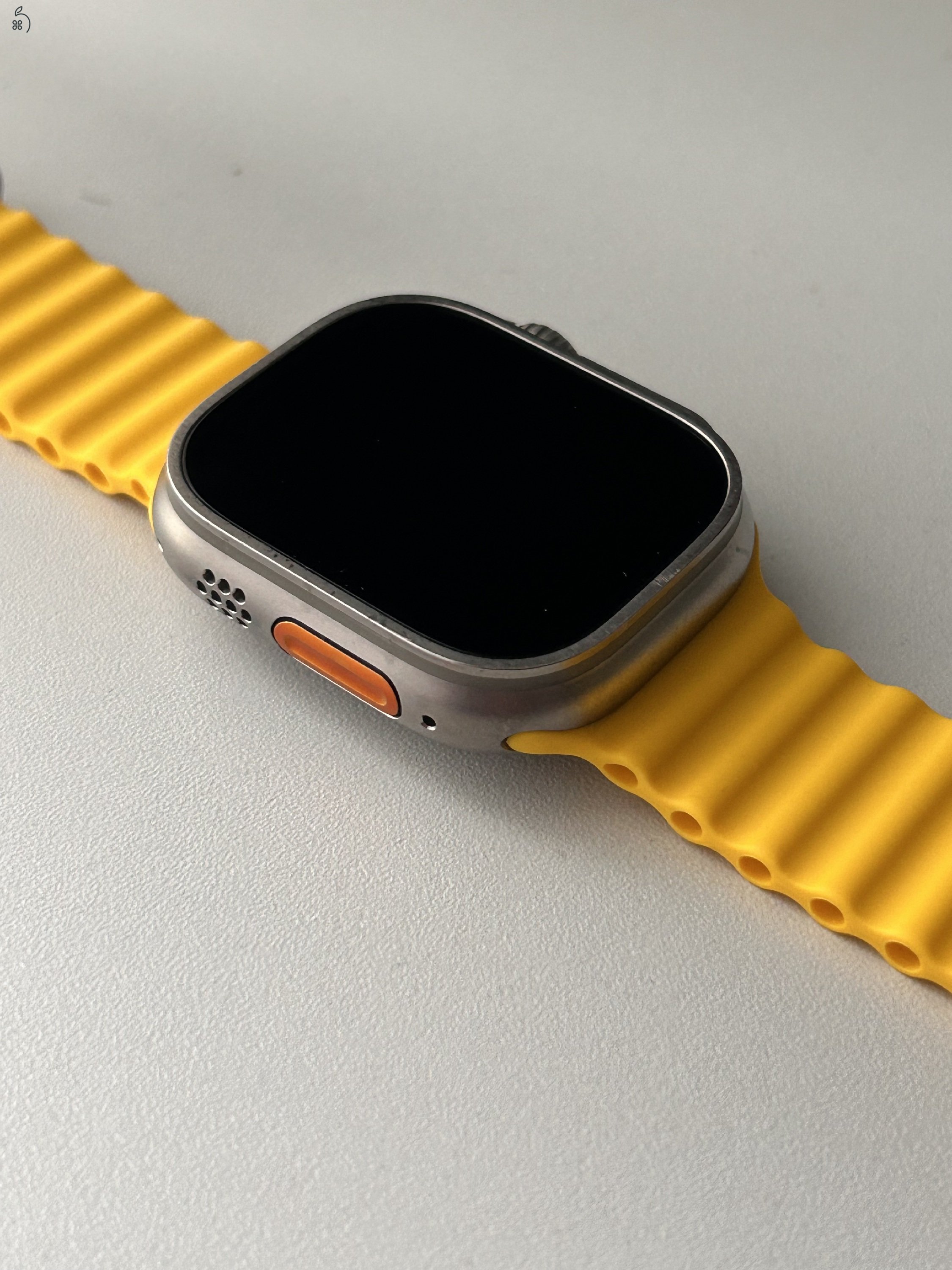 Watch Ultra 1 49mm Titanium GPS+LTE + 4 extra szíj