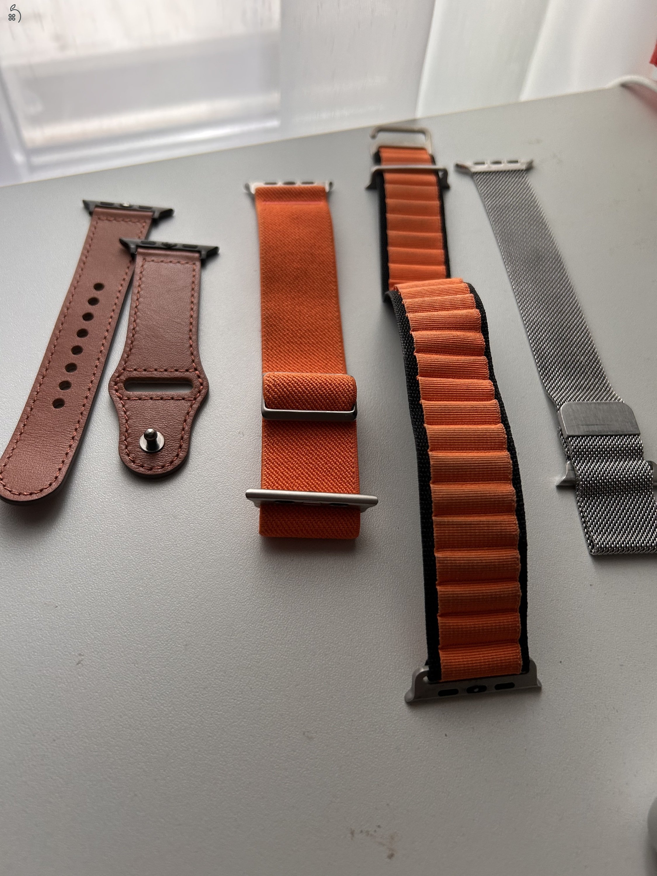 Watch Ultra 1 49mm Titanium GPS+LTE + 4 extra szíj