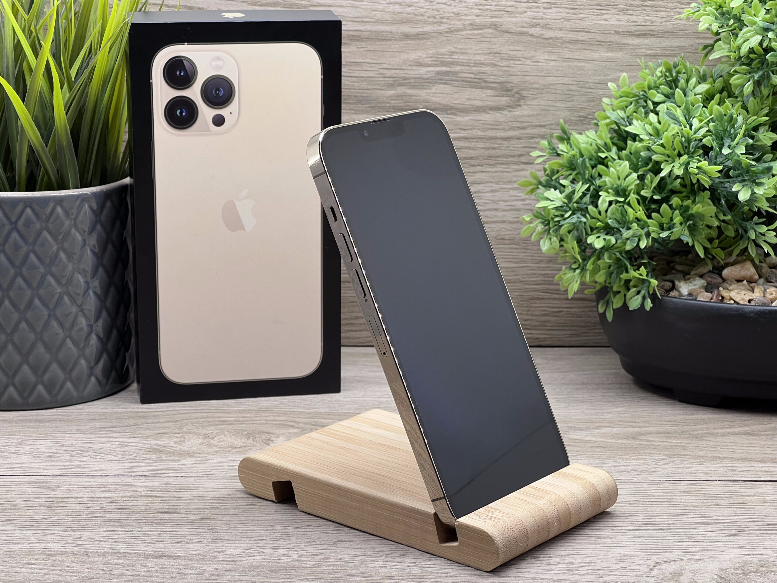 Hibátlan iPhone 13 Pro Max Gold 256GB 2 ÉV Garanciával 91%