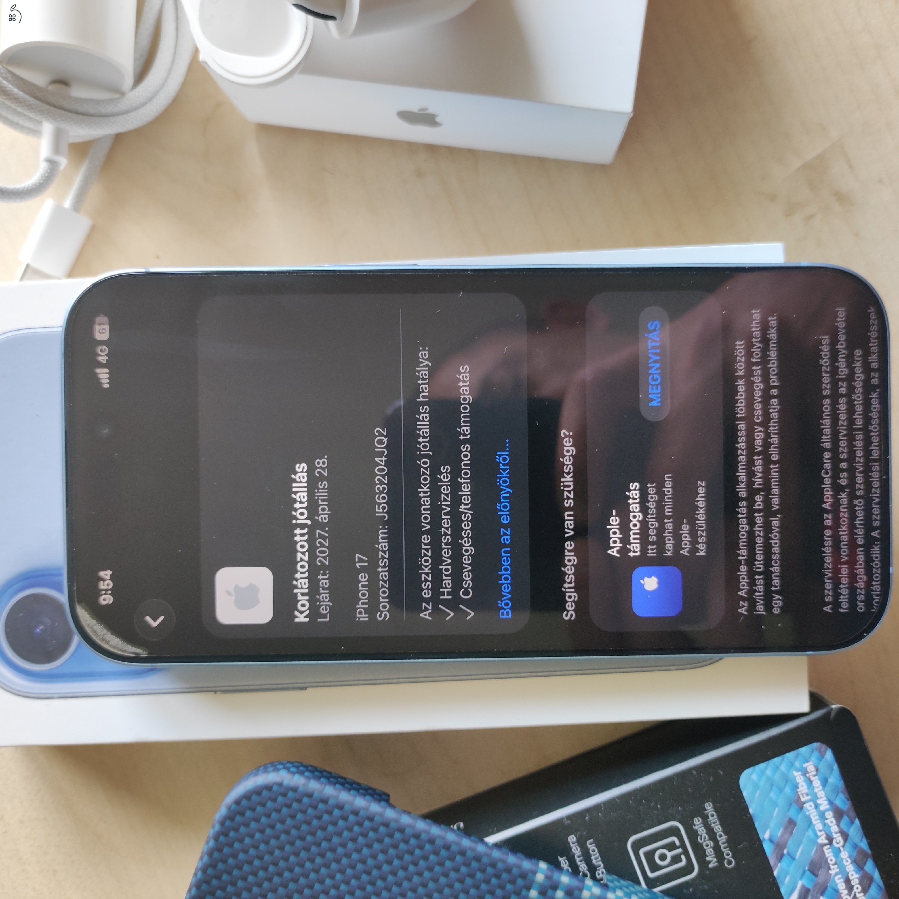 Iphone 17 256gb 100%akku,garanciás,hibátlan kp-s vásárlás.Valamint AirPods 4 aktív zajszűrős füles.