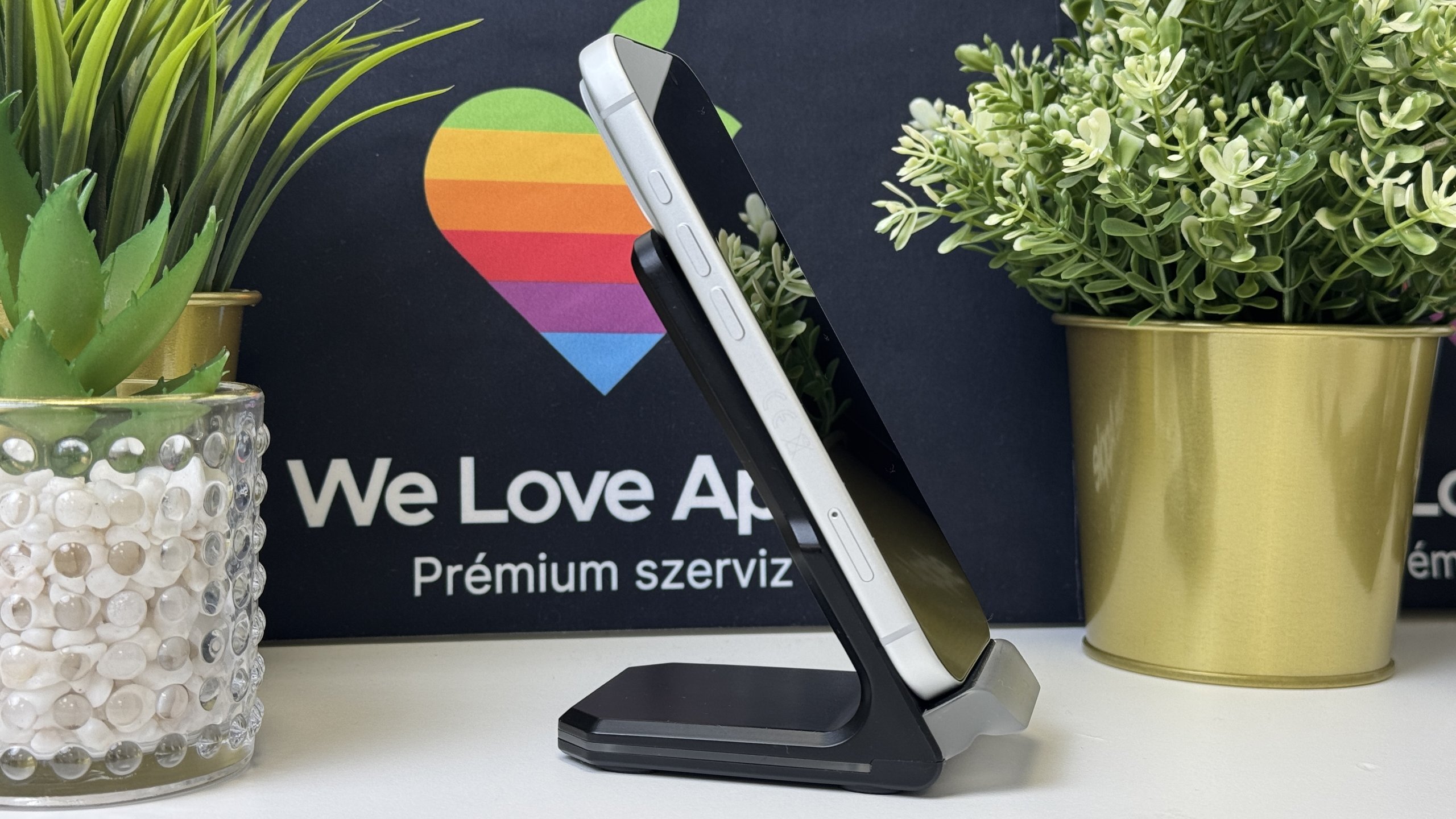 iPhone 17 Pro 256GB, Ezüst, Független, Számla, 1 Év Garancia, 94%