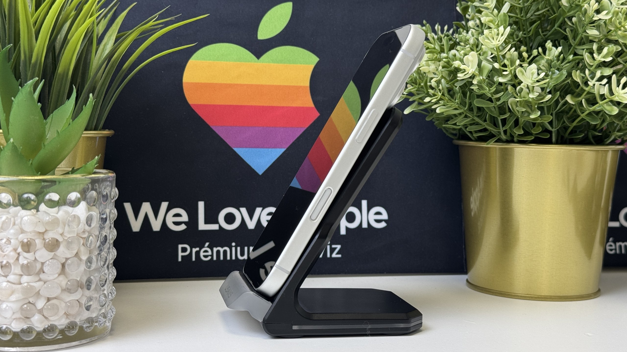 iPhone 17 Pro 256GB, Ezüst, Független, Számla, 1 Év Garancia, 94%