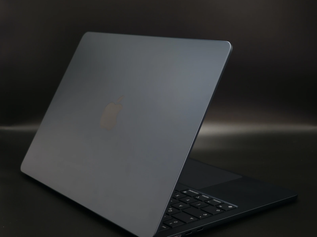 Apple MacBook Air M3 2024 13