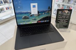 MacBook Air M3 15