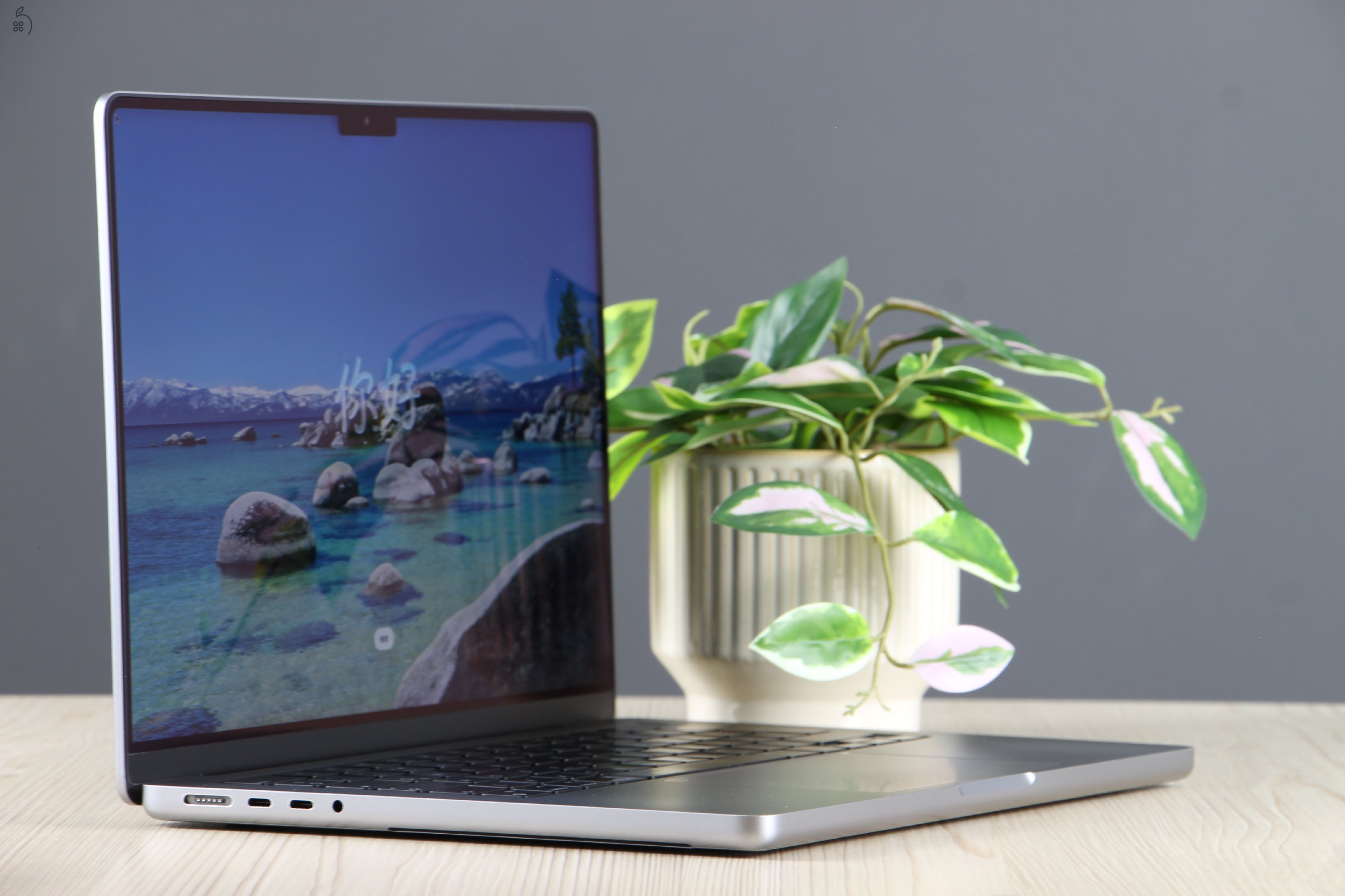 Apple Macbook Pro 14