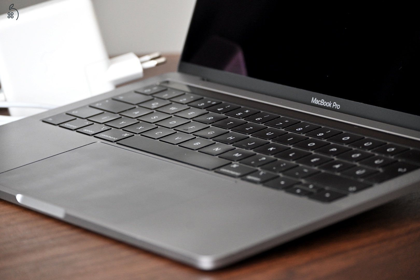 Eladó Macbook Pro 13” A1989 (2019 októberi)