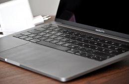 Eladó Macbook Pro 13” A1989 (2019 októberi)