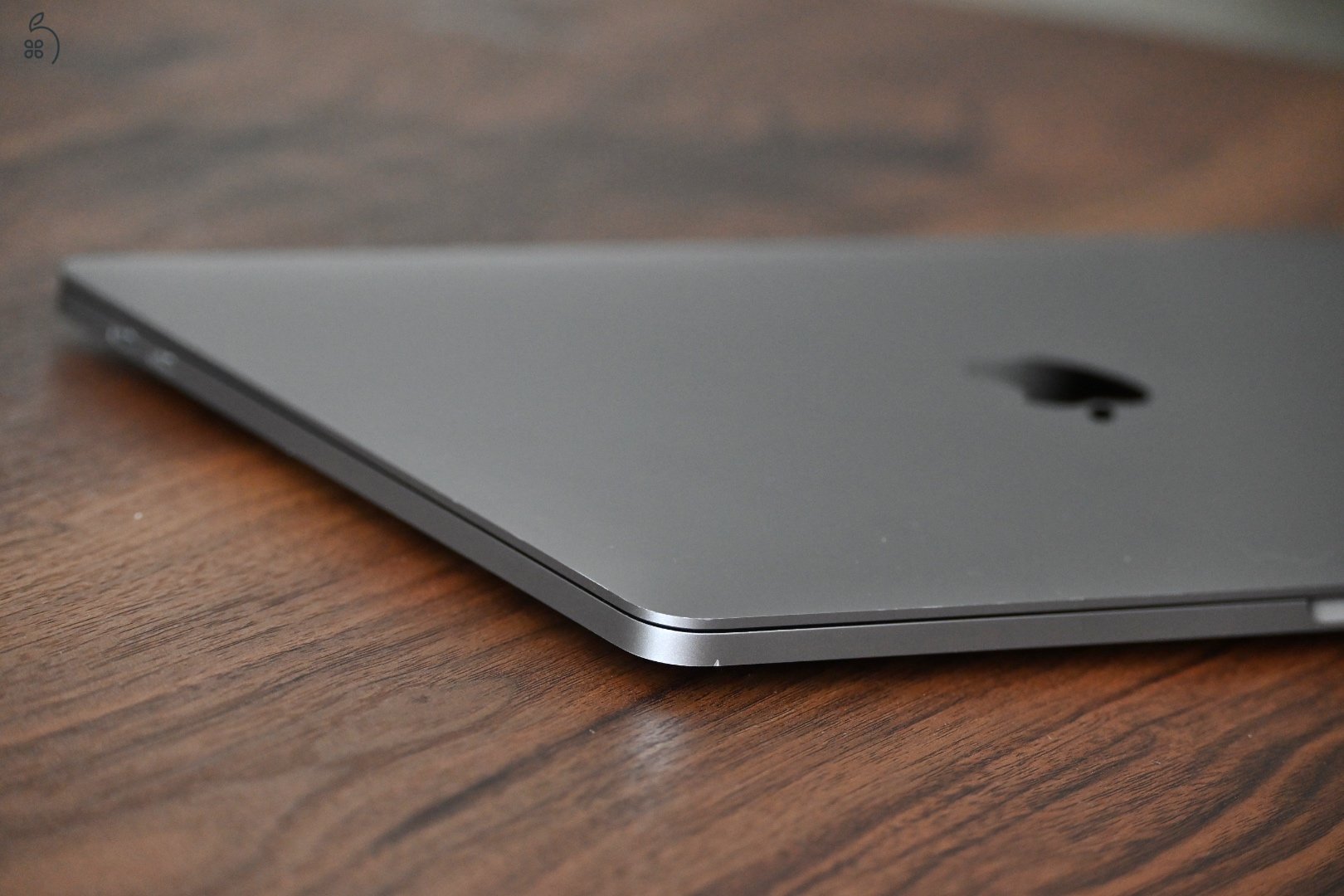 Eladó Macbook Pro 13” A1989 (2019 októberi)