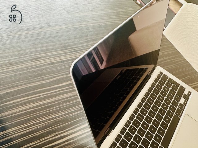 Eladó MacBook Air M1 13