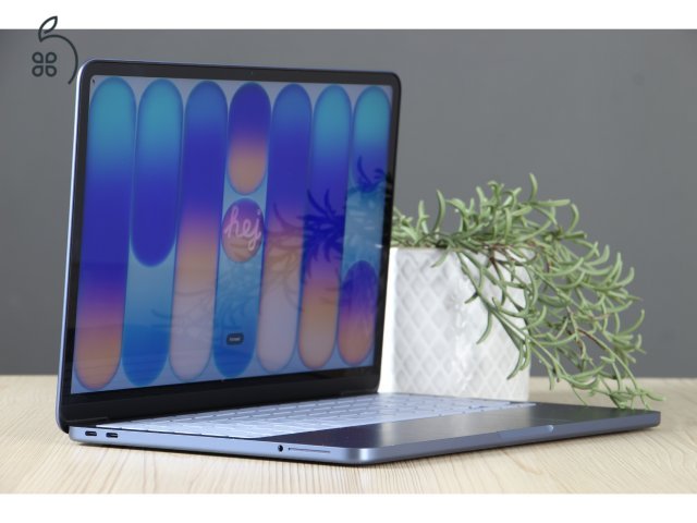 Újszerű Apple Macbook Neo 256/ 8GB kék HUN A+ US-8147