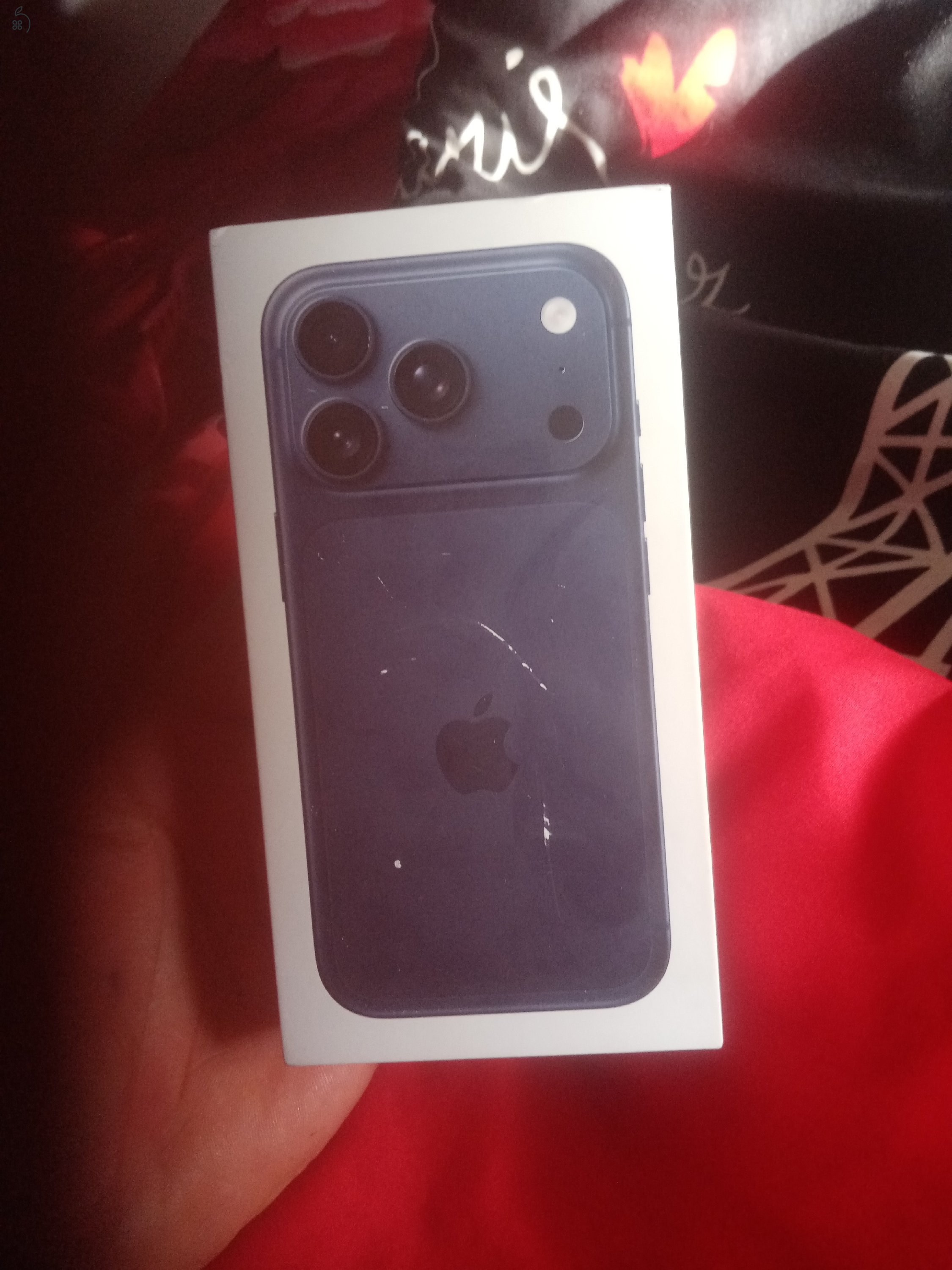 IPhone 17 pro Deep Blue 256gb 