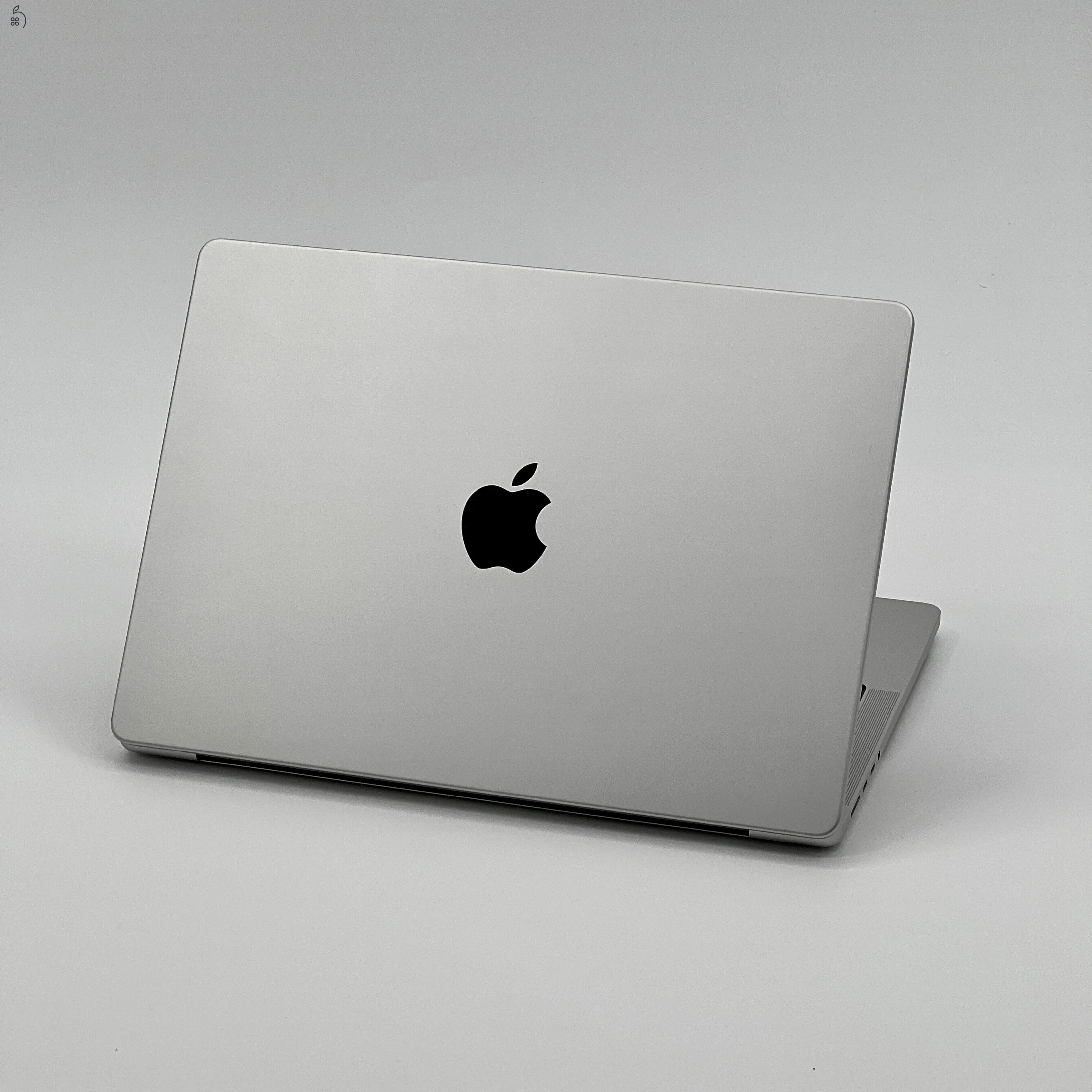MacBook Pro 14″ 2021, M1 Max , 64 GB RAM, 10 core CPU, 24 core GPU, 512GB SSD 27% Áfás. (0505AB)