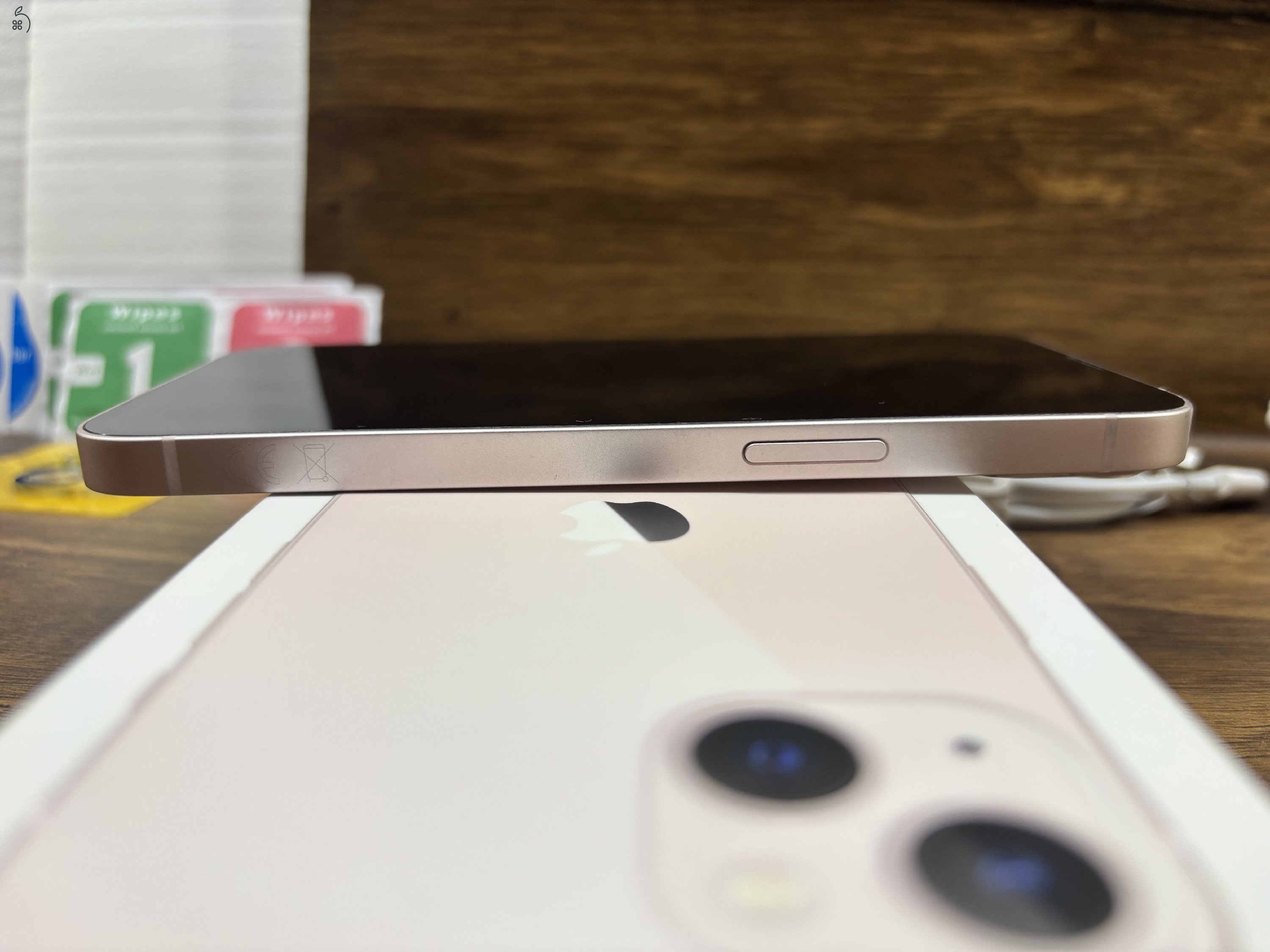 Eladó Apple iPhone 13 128 GB – Rózsaszín - Kártyafüggetlen, újszerű állapot