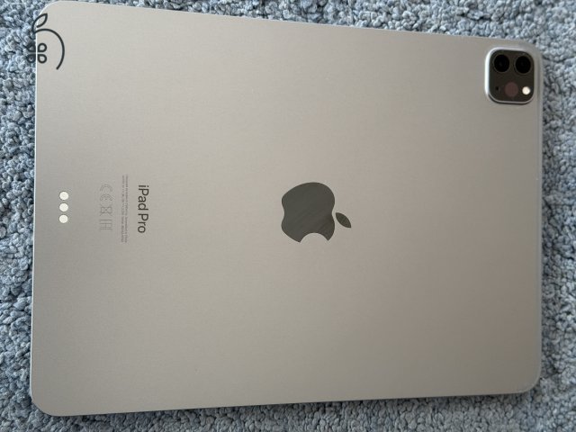 iPad Pro 11” (4. generáció, M2) 128 GB WiFi – Újszerű állapot, 91% akkumulátor + tok