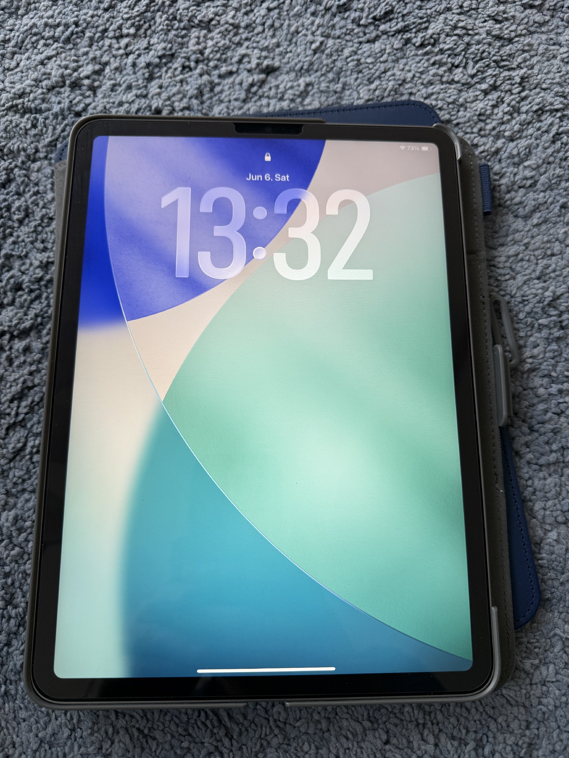 iPad Pro 11” (4. generáció, M2) 128 GB WiFi – Újszerű állapot, 91% akkumulátor + tok