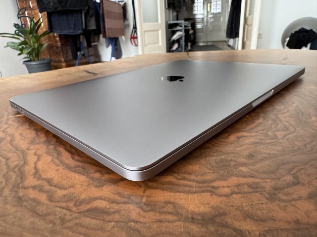 Macbook Pro 13 (2016)