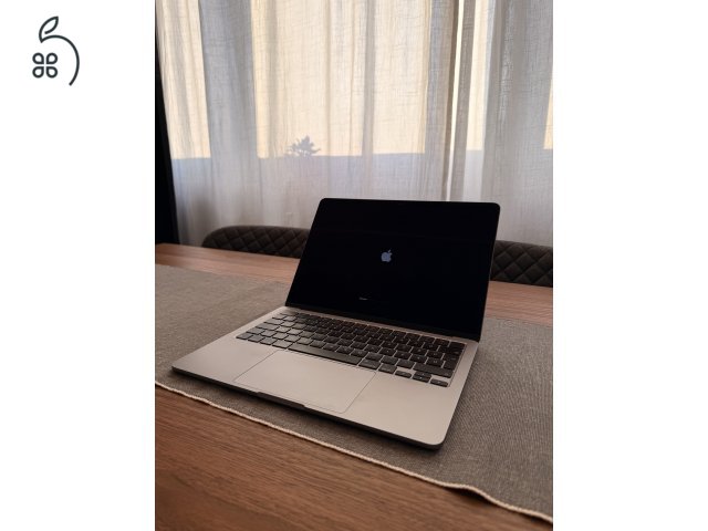 Macbook Air 13” M2 256gb 8gb 100% - újszerű állapot