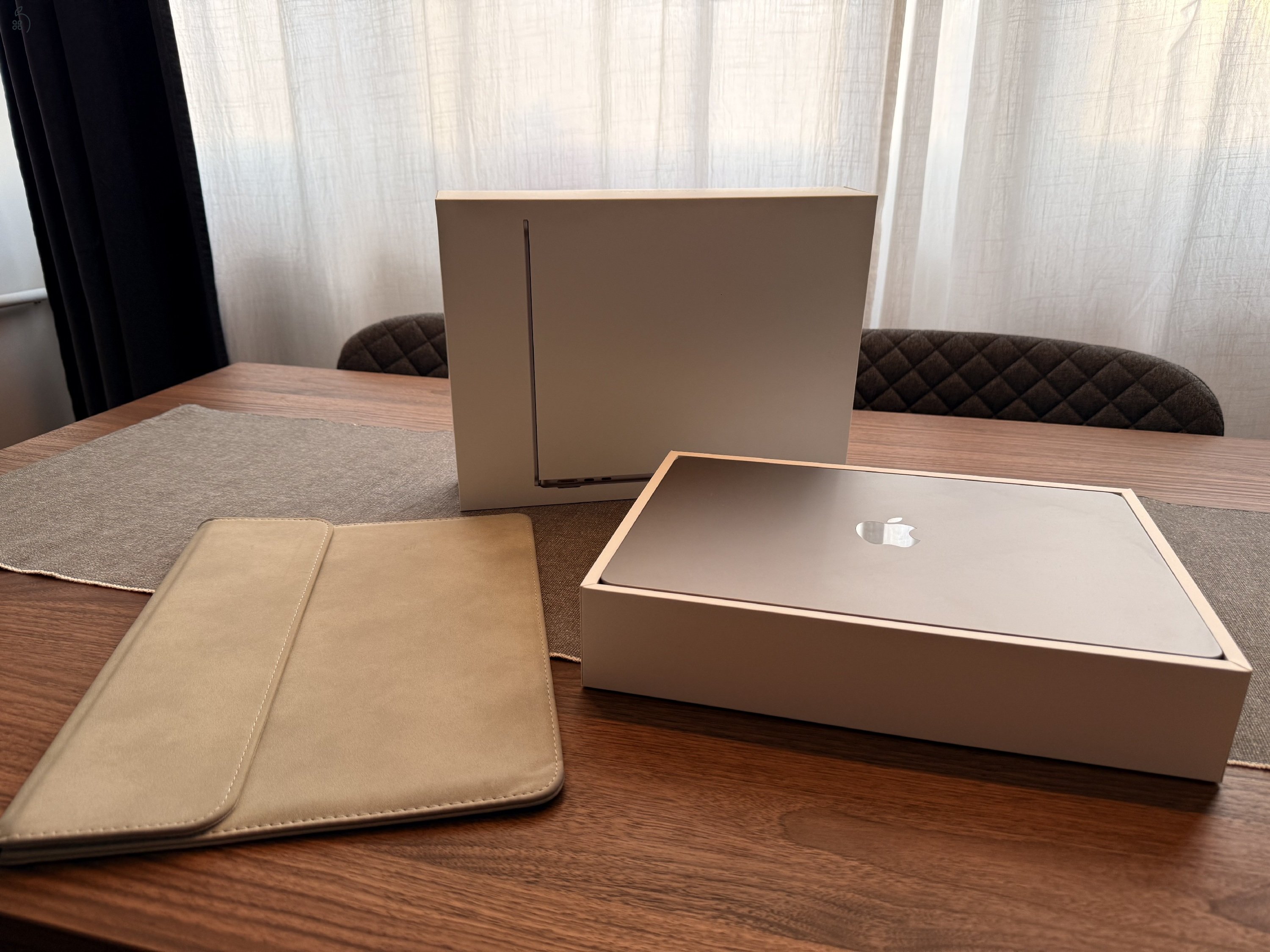 Macbook Air 13” M2 256gb 8gb 100% - újszerű állapot