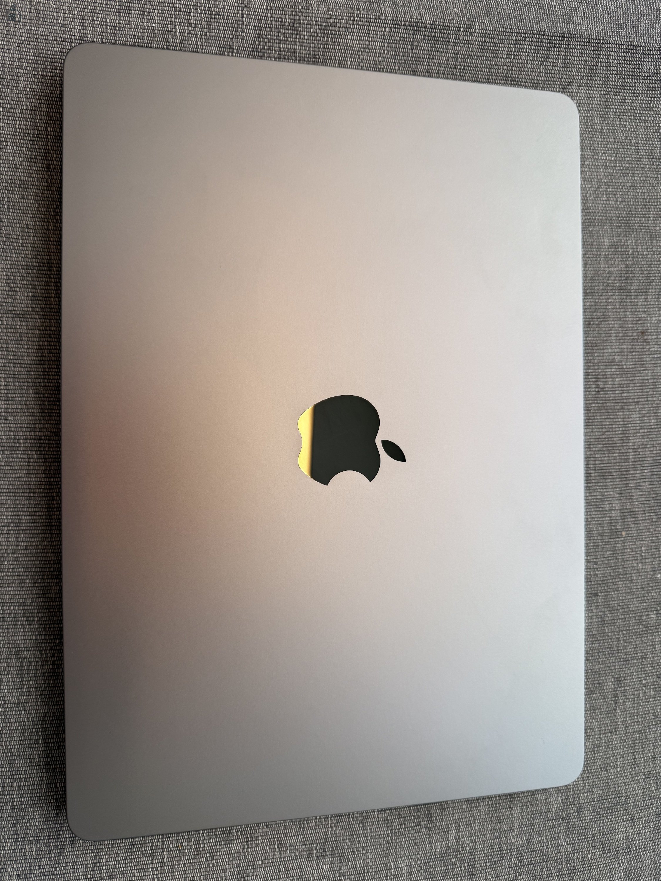 Macbook Air 13” M2 256gb 8gb 100% - újszerű állapot