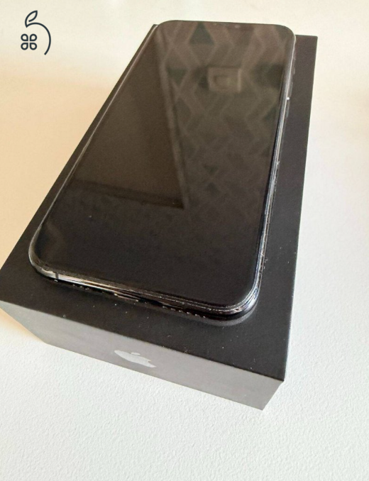 Iphone 11 Pro 64GB független gyári dobozzal, tartozékokkal
