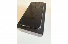 Iphone 11 Pro 64GB független gyári dobozzal, tartozékokkal