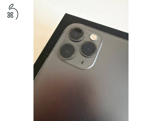 Iphone 11 Pro 64GB független gyári dobozzal, tartozékokkal