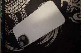 iPhone 15 256GB Kék (Karcmentes, újszerű állapot, 88% akku)