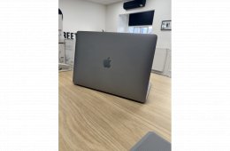 Apple MacBook Air 2019 Space Gray Használt 