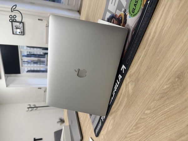 Apple MacBook Air 2018 Silver Használt 