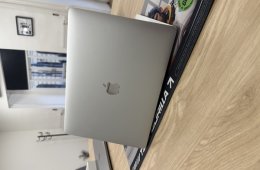 Apple MacBook Air 2018 Silver Használt 