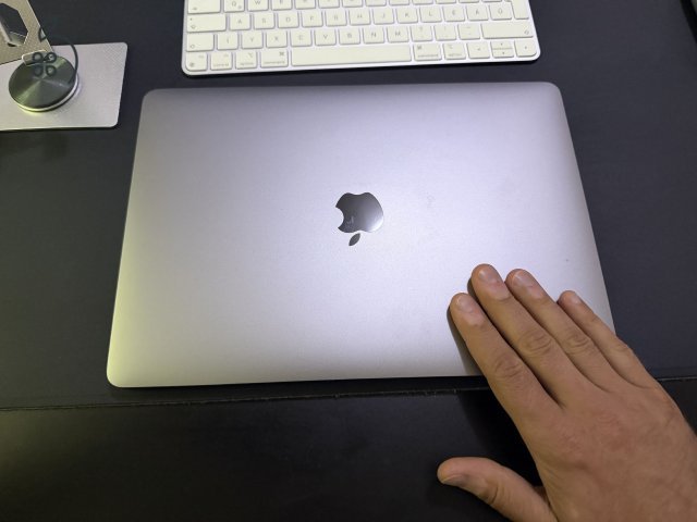 Apple MacBook Pro 13 M2 (2022) | 8GB RAM | 256GB SSD | Magyar | Szép állapot