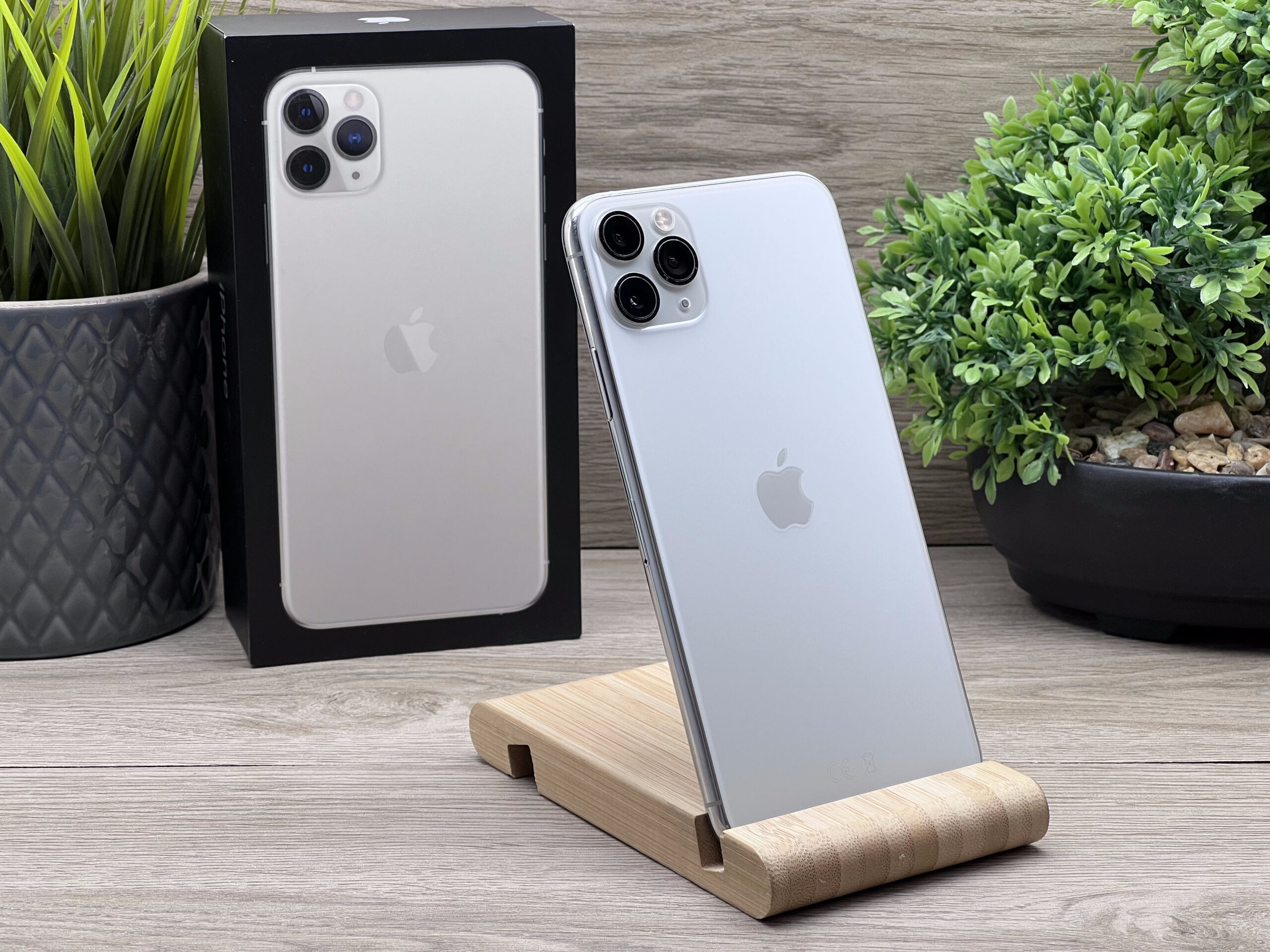 iPhone 11 Pro Max Silver 64GB 2 ÉV Garanciával 100%