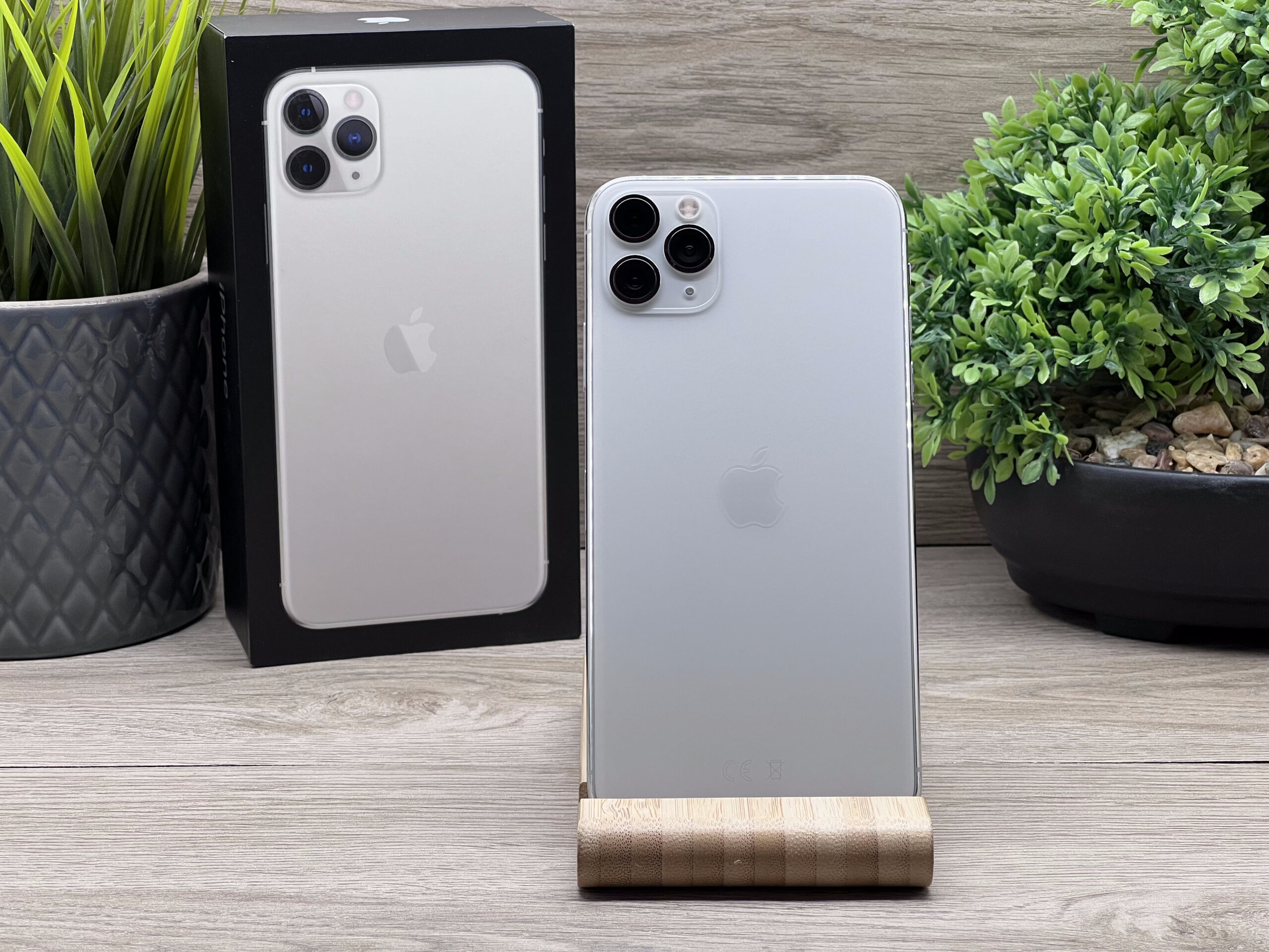 iPhone 11 Pro Max Silver 64GB 2 ÉV Garanciával 100%